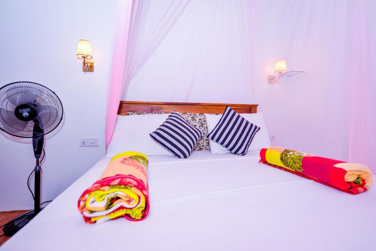 Astral Zone Cottage Ella Ngoại thất bức ảnh